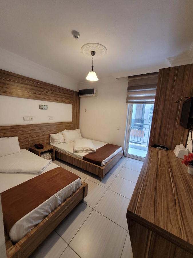 Araucaria Pension Antalia Esterno foto