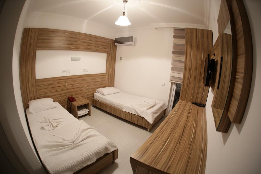 Araucaria Pension Antalia Camera foto