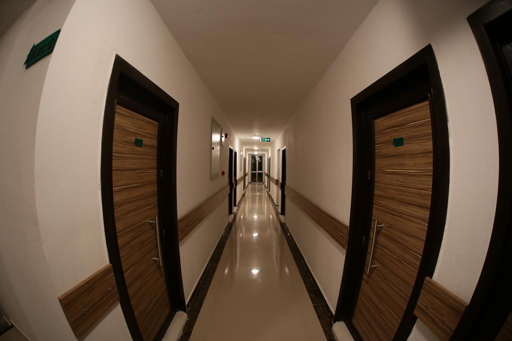 Araucaria Pension Antalia Esterno foto